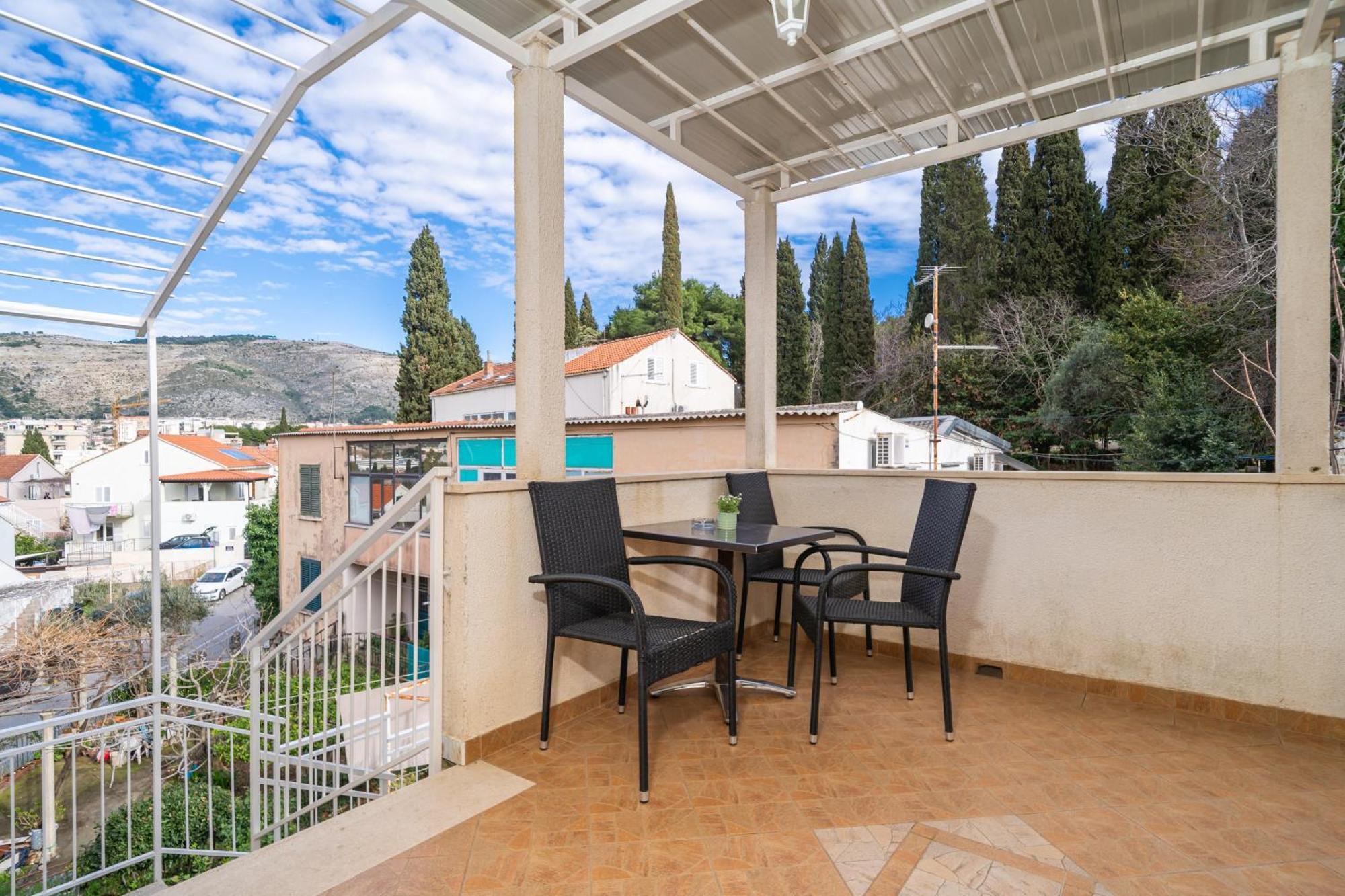 Luki Appartement *